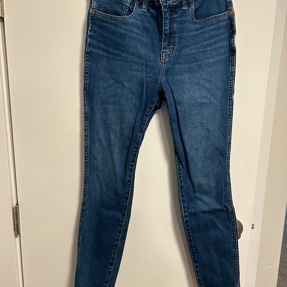 Madewell Petite 10" High-Rise Roadtripper Authentic Skinny Jeans - Picture 3 of 7